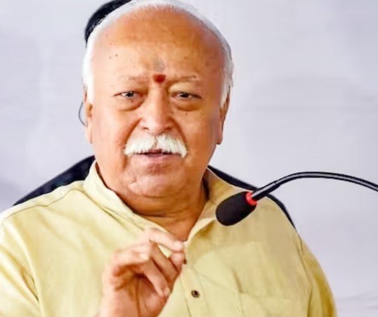 संघ बीजेपी का रिमोट कंट्रोल नहीं, यह कहना गलत संघ बीजेपी को चलाता – भागवत