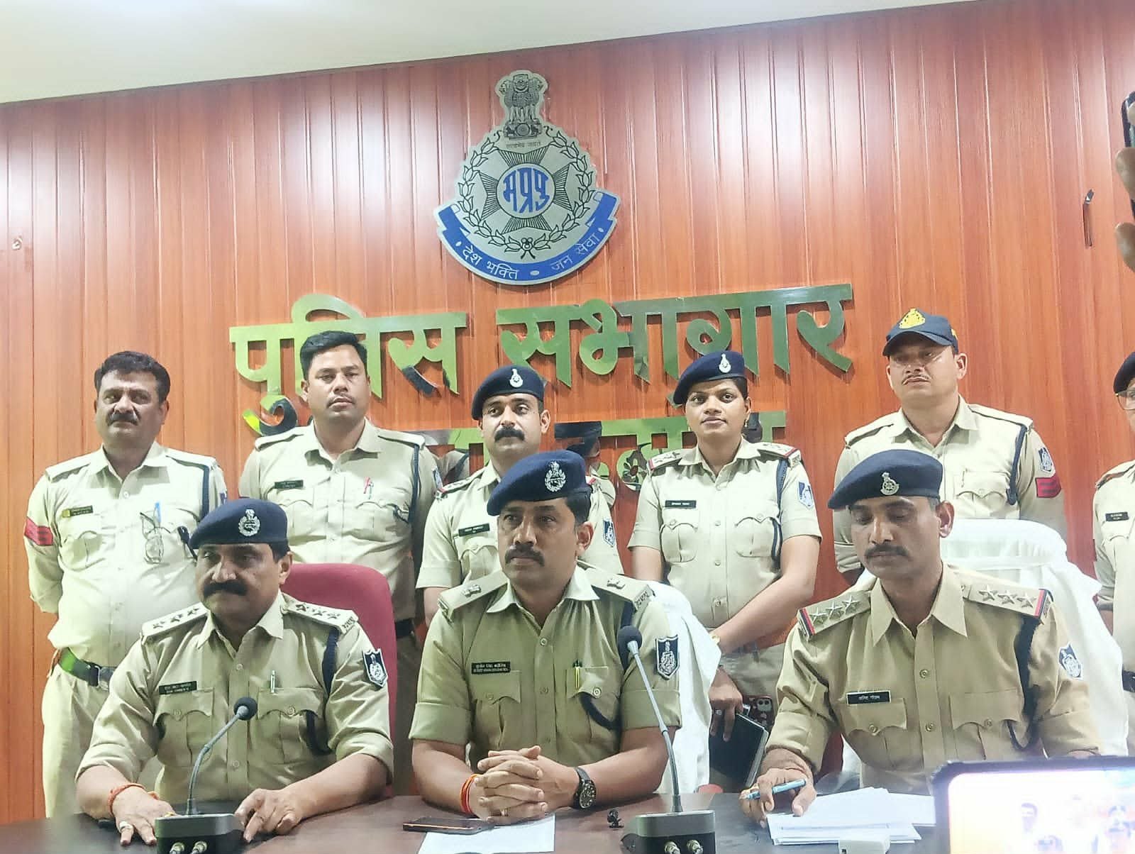 पुलिस ने किया हथना अंधे हत्याकांड का खुलासा