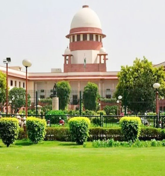 अदालत के आदेशों का पालन न करना, आजकल फैशन बन गया……..सुप्रीम कोर्ट ने जाहिर की नाराजगी