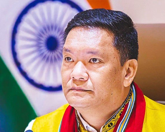 सीएम खांडू के परिवार से जुड़े सरकारी टेंडरों के मामले की जांच अब सीबीआई करेगी