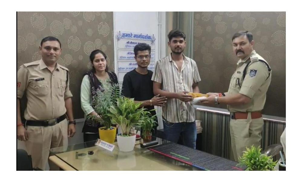  कोतवाली पुलिस की सक्रियता से खोए हुये रूपये मिले बापिस