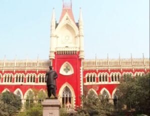 कोलकाता हाईकोर्ट का चुनाव आयोग को झटका……. उपद्रवी बताए लोगों के खिलाफ दिया फैसला पलटा