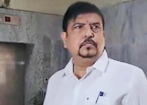 प्रसाद की तरह नौकरी बांटने वाले पूर्व मंत्री बोस गिरफ्तार