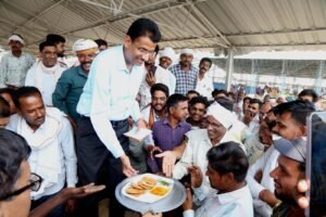 कलेक्टर श्री यादव ने कृषि उपज मंडी का किया औचक निरीक्षण…………