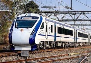 वंदे भारत में कच्चा पराठा परोसा…….. केटरिंग कंपनी को लगा 2 लाख का जुर्माना
