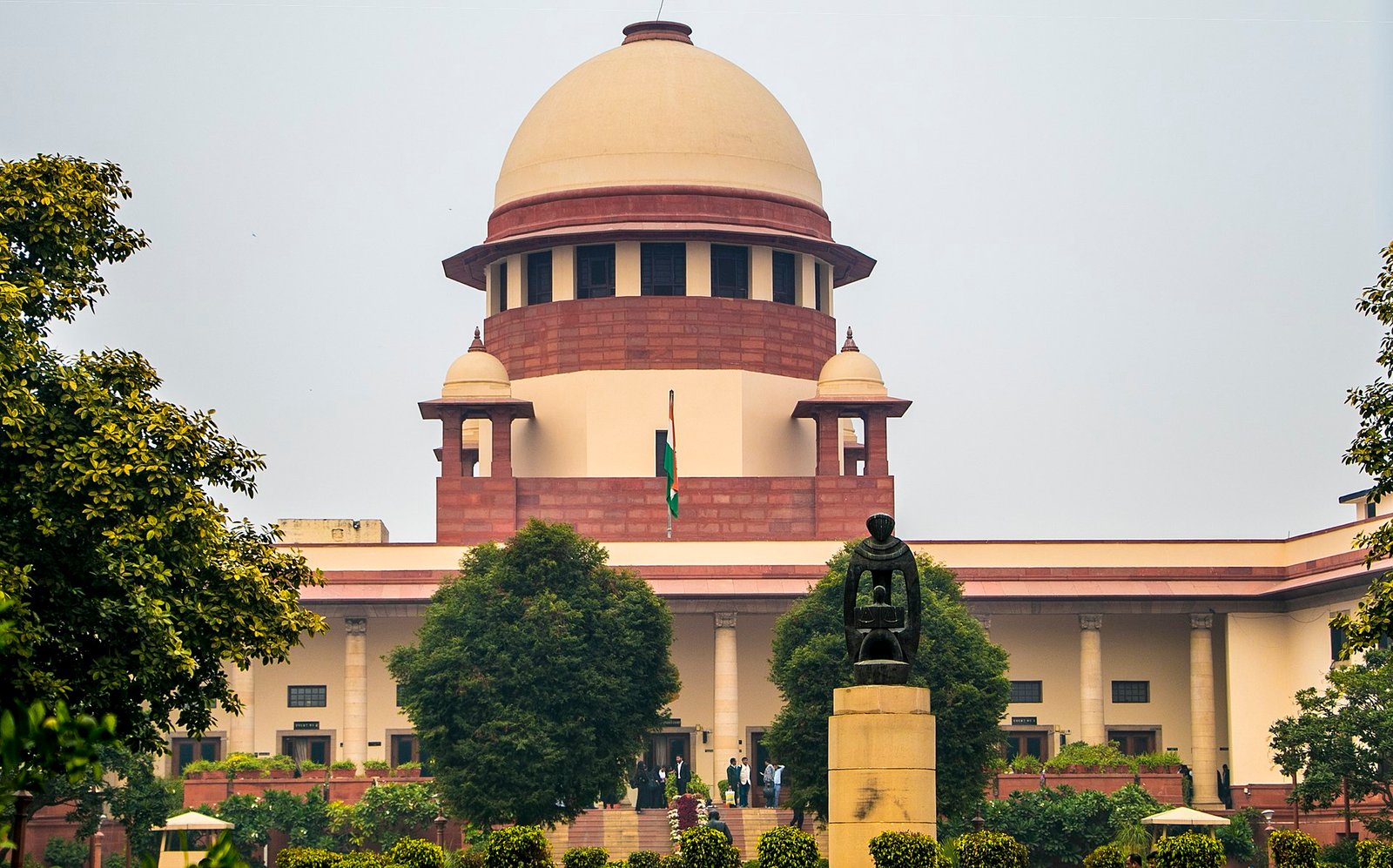नीट पेपर लीक पर सुप्रीम कोर्ट सख्त, बोला- यूपीएससी से सीखिए