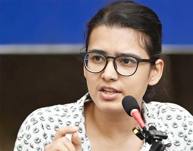 लोकतांत्रिक तरीके से विरोध करने वाले लोगों के साथ कुख्यात अपराधियों जैसा सुलूक – नेहा बोरा
