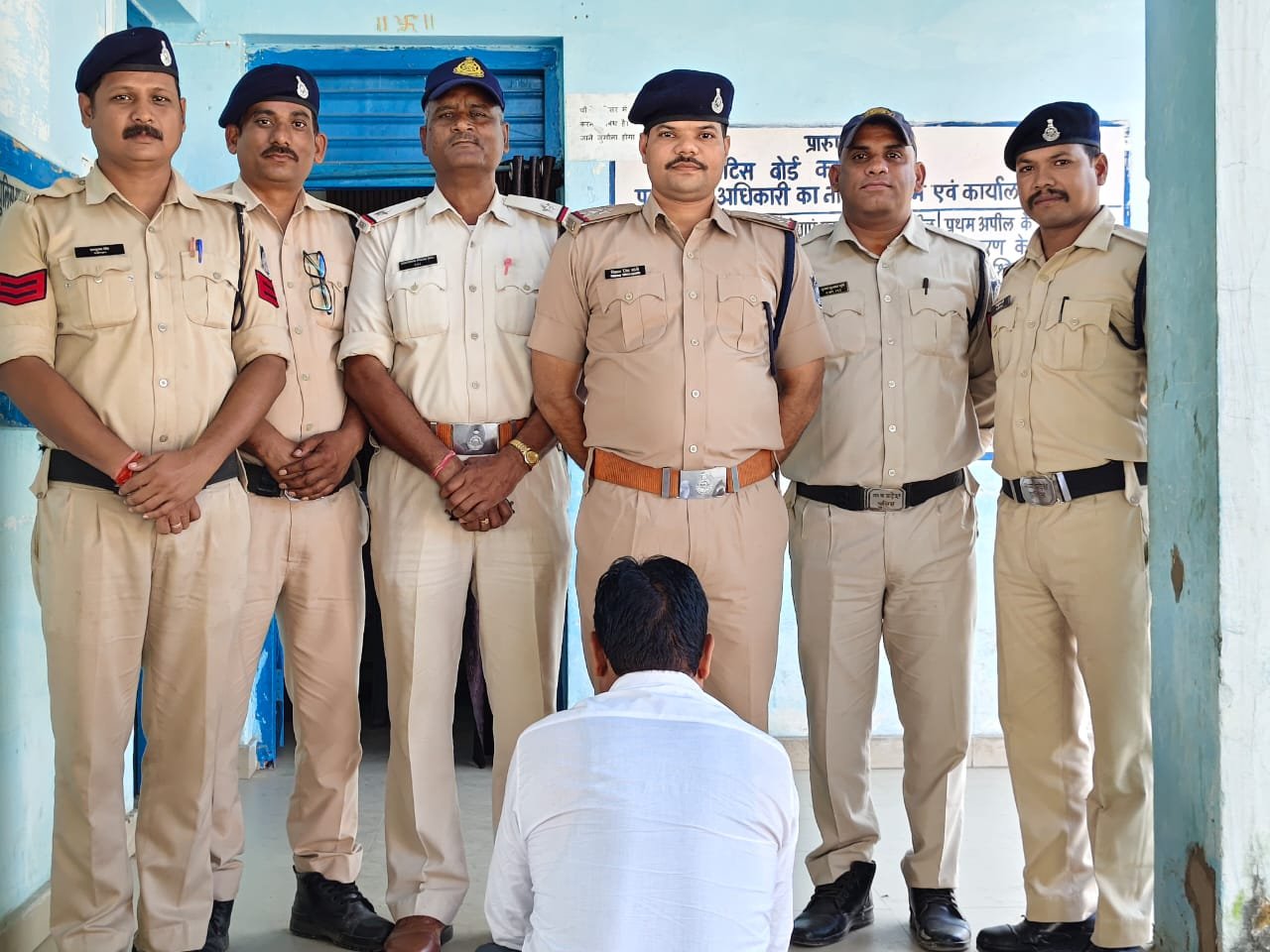 14 किलो गांजे के साथ पकड़ा गया आरोपी राजेश जैन